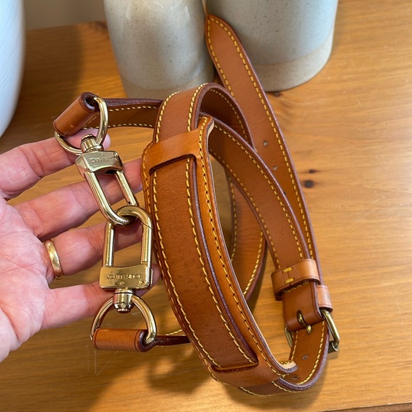 Louis Vuitton Handbags - EUC Louis Vuitton Leather Shoulder Bag Strap  Adjustable Length